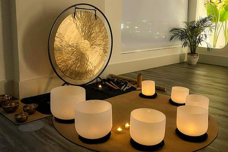 Sound Bath Healing Meditation in Dubai | Level Up